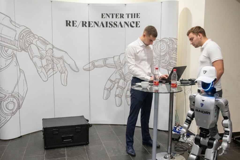 Vandri team with humanoid robot at Enter the Re/Renaissance event